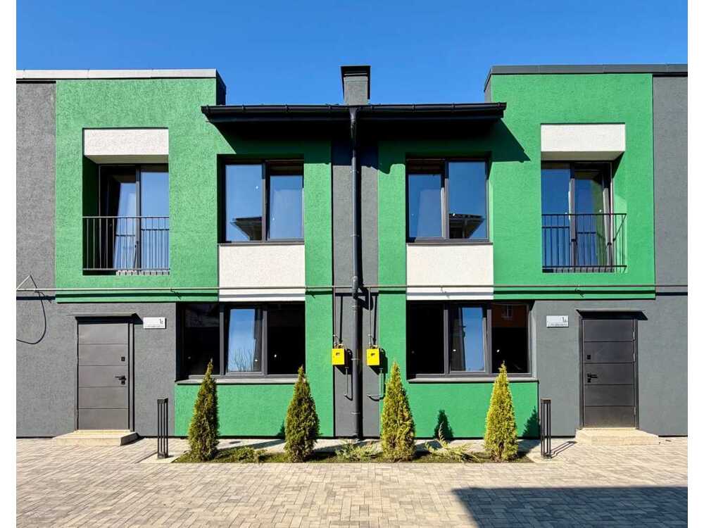 Продам 3-к таунхаус Фастівський, Гатне, Святопетровського, 34. 