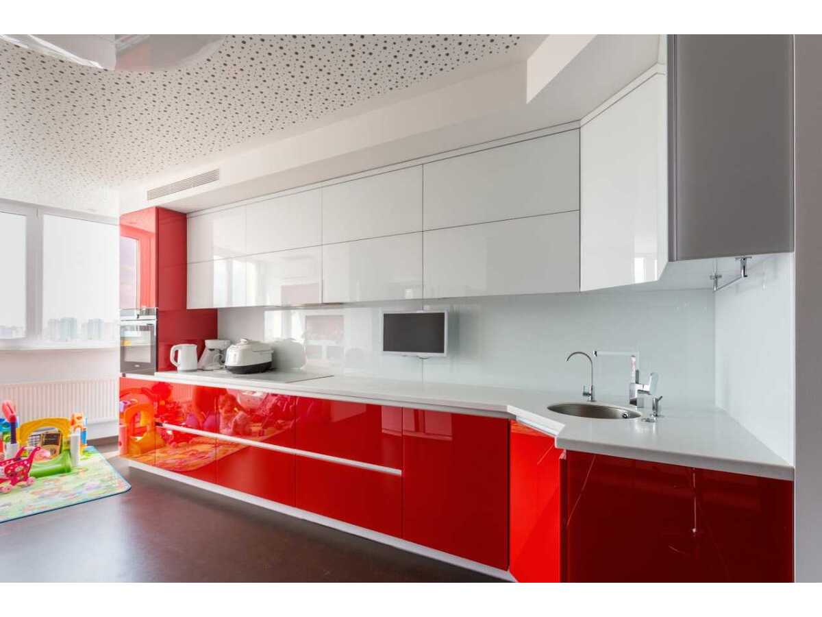 Продам 3-к квартиру Київ, Солом`янський, вул. Ушинського, 14б. 