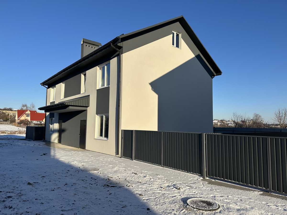 Продам 4-к таунхаус Нетішин, Нетішин, Старонетішинська, 8. 