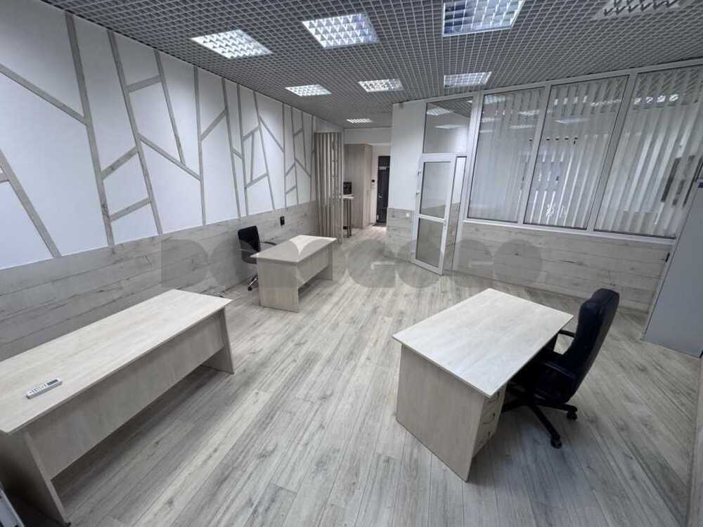 Здам довгостроково  офісне приміщення Київ, Печерський, вул. Євгена Коновальця, 36-Д. 