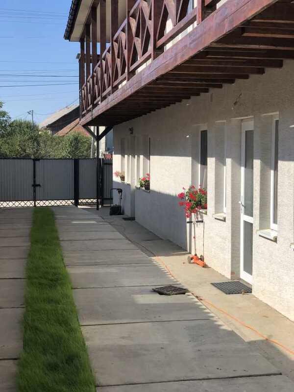 Здам подобово 10-к частину дома Берегівський, Берегове, Корятовича, 21. 