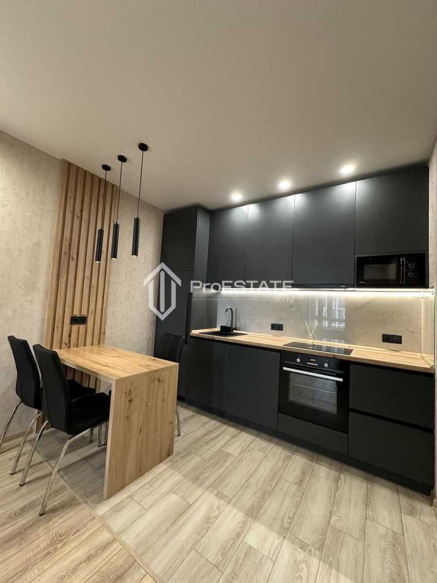 Продам 1-к квартиру Київ, Дарницький, вул. Зарічна, 4. 