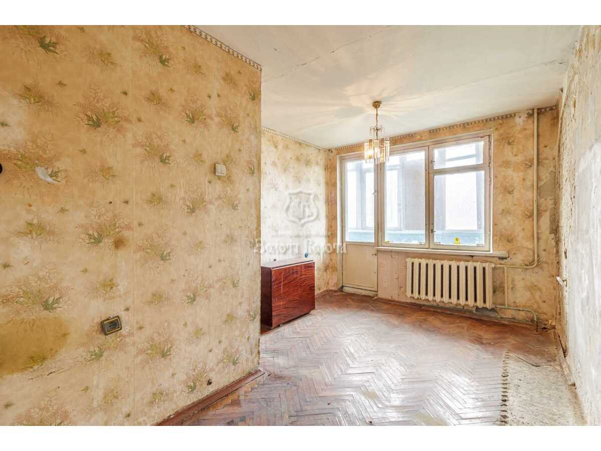 Продам 1-к квартиру Київ, Дніпровський, вул. Сулеймана Стальського, 8б. 