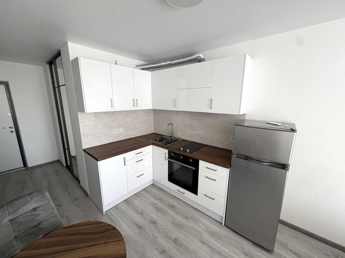 Здам довгостроково 1-к квартиру Київ, Святошинський, вул. Генерала Наумова, 1Б. 