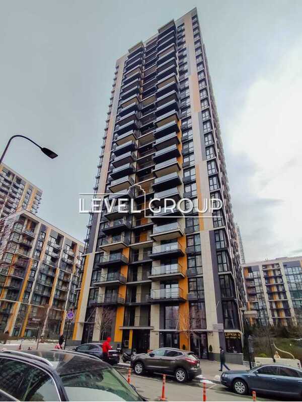 Продам 2-к квартиру Київ, Печерський, вул. Предславинська, 55а. 