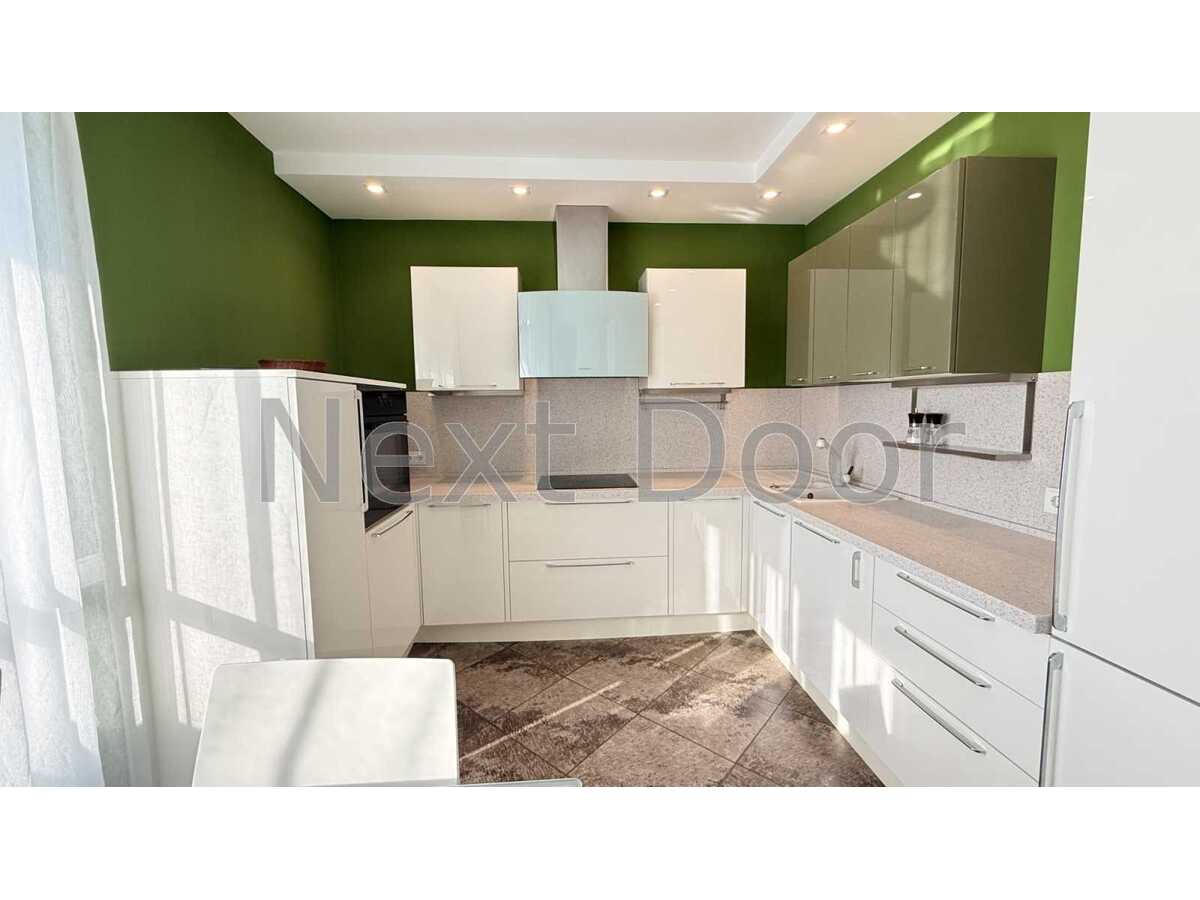 Продам 2-к квартиру Київ, Голосіївський, вул. Василя Касіяна, 2/1. 