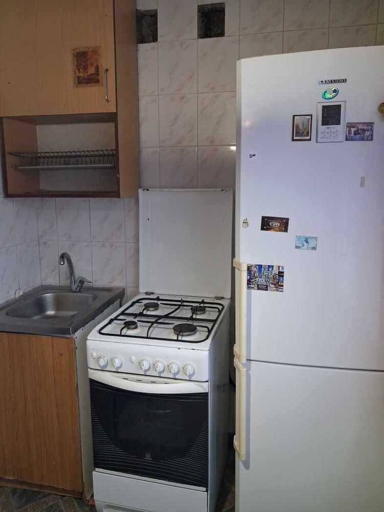 Здам довгостроково 2-к квартиру Київ, Дніпровський, вул. Краківська, 10. 