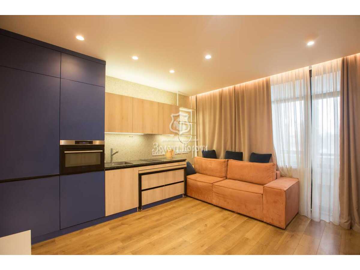 Продам 1-к квартиру Київ, Голосіївський, вул. Антоновича, 74. 