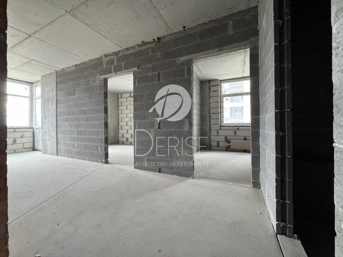 Продам 2-к квартиру Київ, Подільський, вул. Родини Крістерів, 14в. 