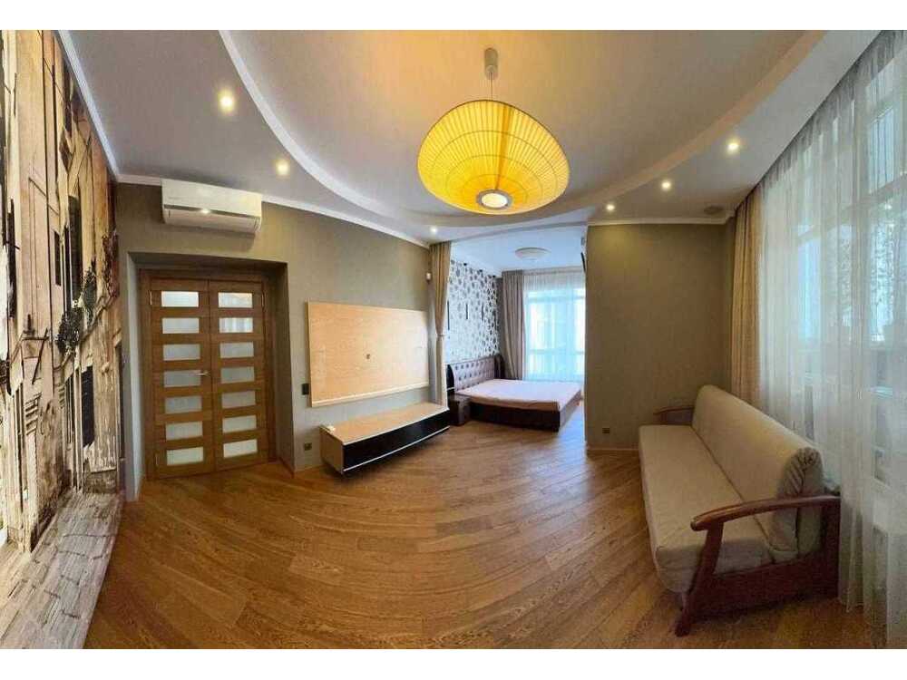 Продам 1-к квартиру Київ, Печерський, вул. Андрія Верхогляда, 14. 