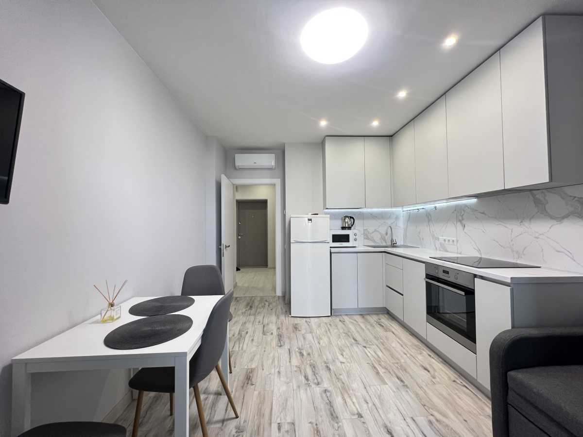 Здам довгостроково 1-к квартиру Київ, Дніпровський, вул. Микільсько-Слобідська, 10. 