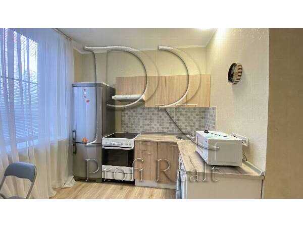 Продам 1-к квартиру Київ, Дарницький, вул. Олени Пчілки, 2. 