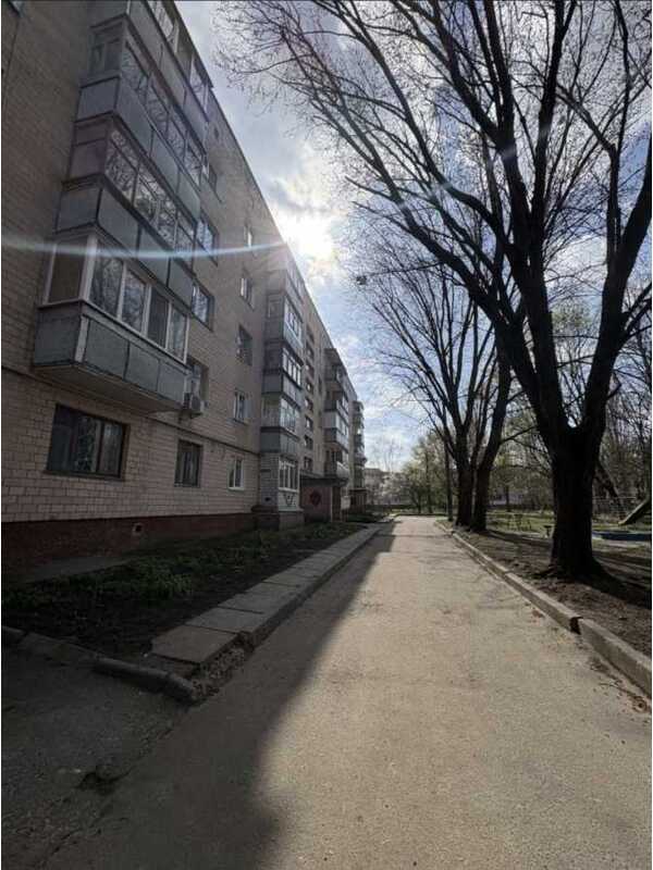 Продам 3-к квартиру Чернігів, Деснянський, Доценко, 25в. 