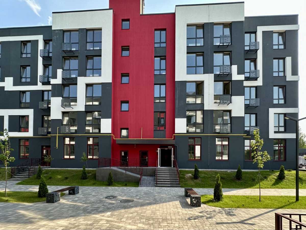 Продам 1-к квартиру Фастівський, Гатне, Святопетрівського, 34. 