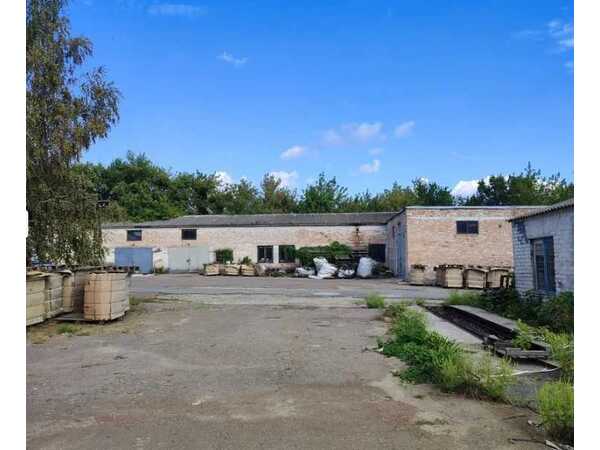 Продам  приміщення вільного призначення Канівський, Канів, Федоренка, 25. 