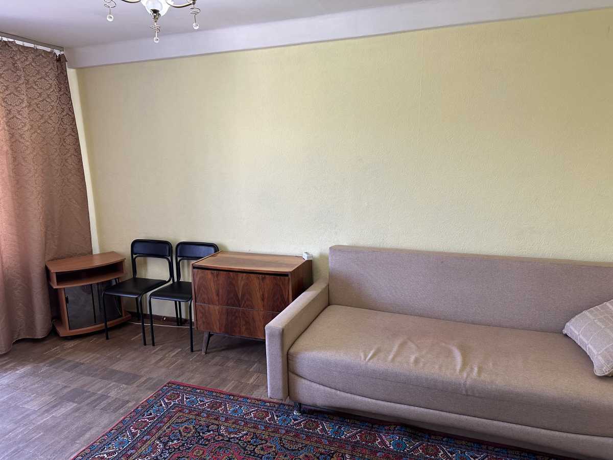 Продам 1-к квартиру Київ, Оболонський, вул. Йорданська, 8. 