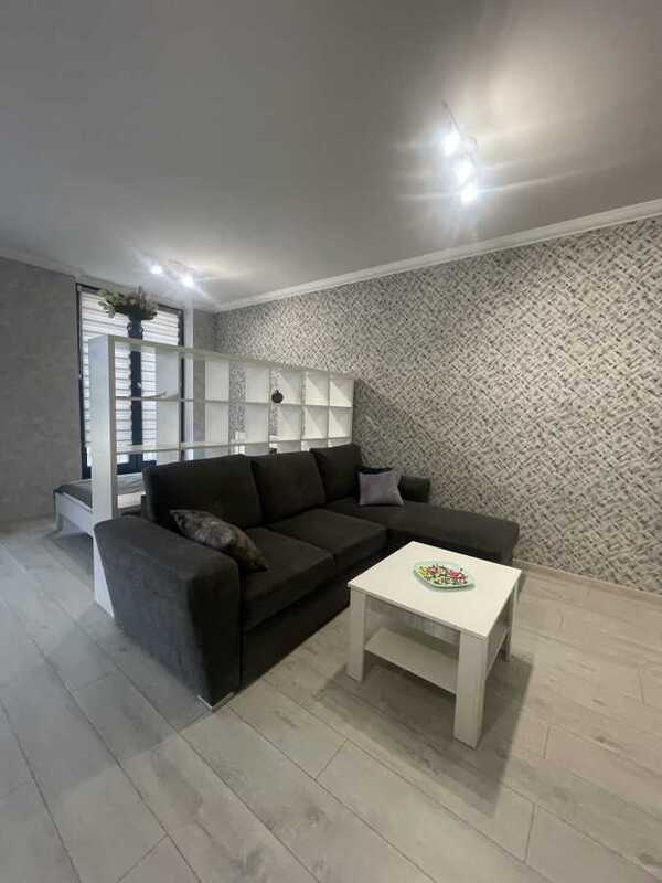 Здам довгостроково 1-к квартиру Київ, Печерський, вул. Антоновича, 74. 