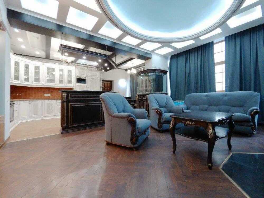 Здам довгостроково 3-к квартиру Київ, Шевченківський, вул. Саксаганського, 121. 