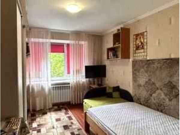 Продам  кімнату Бучанський, Вишневе, Святошинская, 46. 