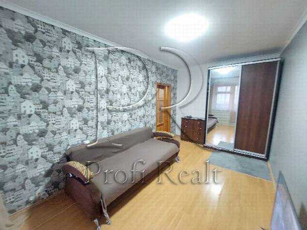 Продам 1-к квартиру Київ, Дарницький, просп. Петра Григоренка, 25В. 