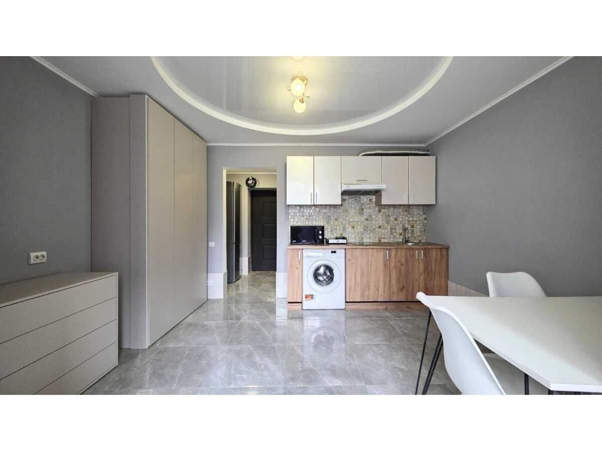 Продам 1-к квартиру Бучанський, Ірпінь, Джерельна, 8. 