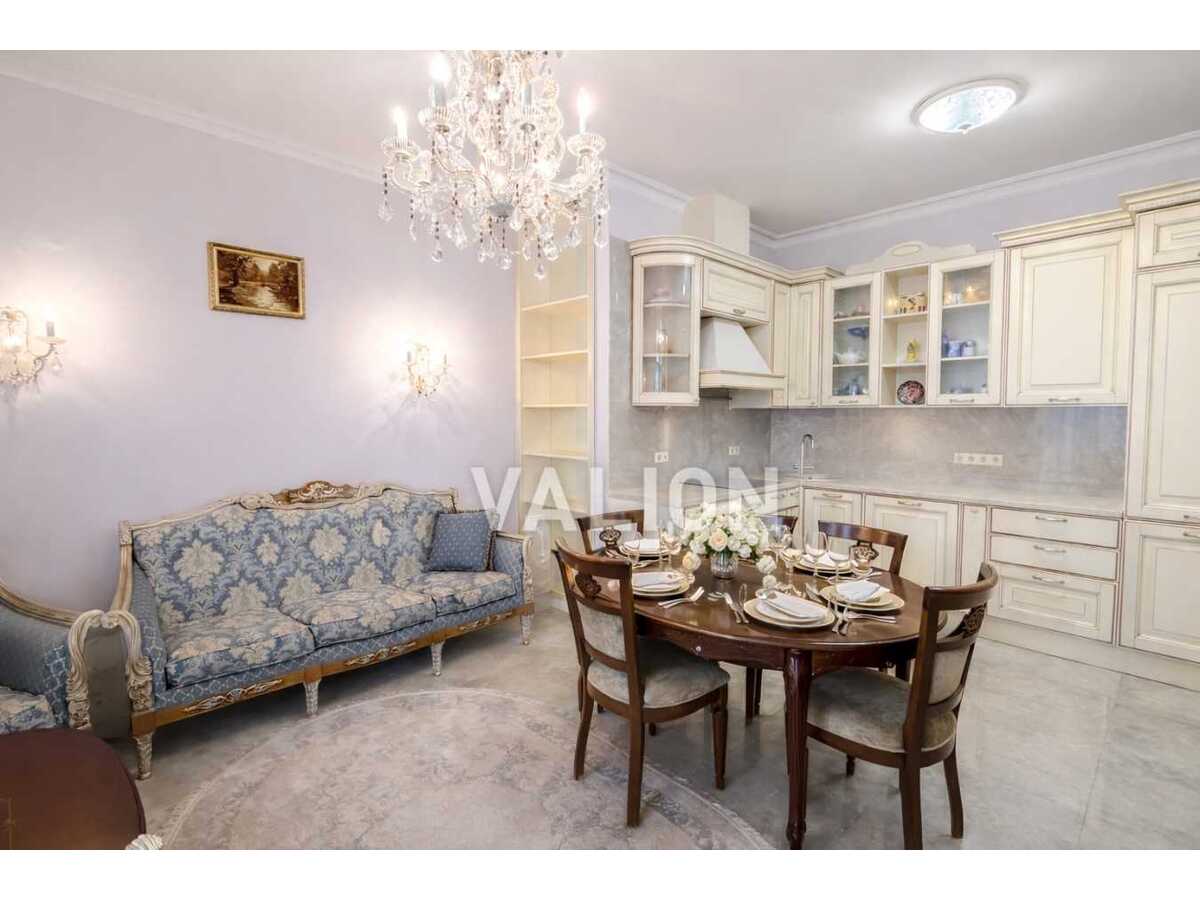 Продам 1-к квартиру Київ, Печерський, бульв. Лесі Українки, 7в. 