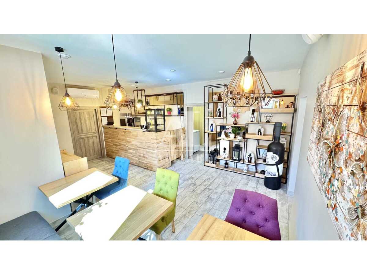 Продам  кафе/бар/ресторан Бучанський, Софіївська Борщагівка, Щаслива, 55. 