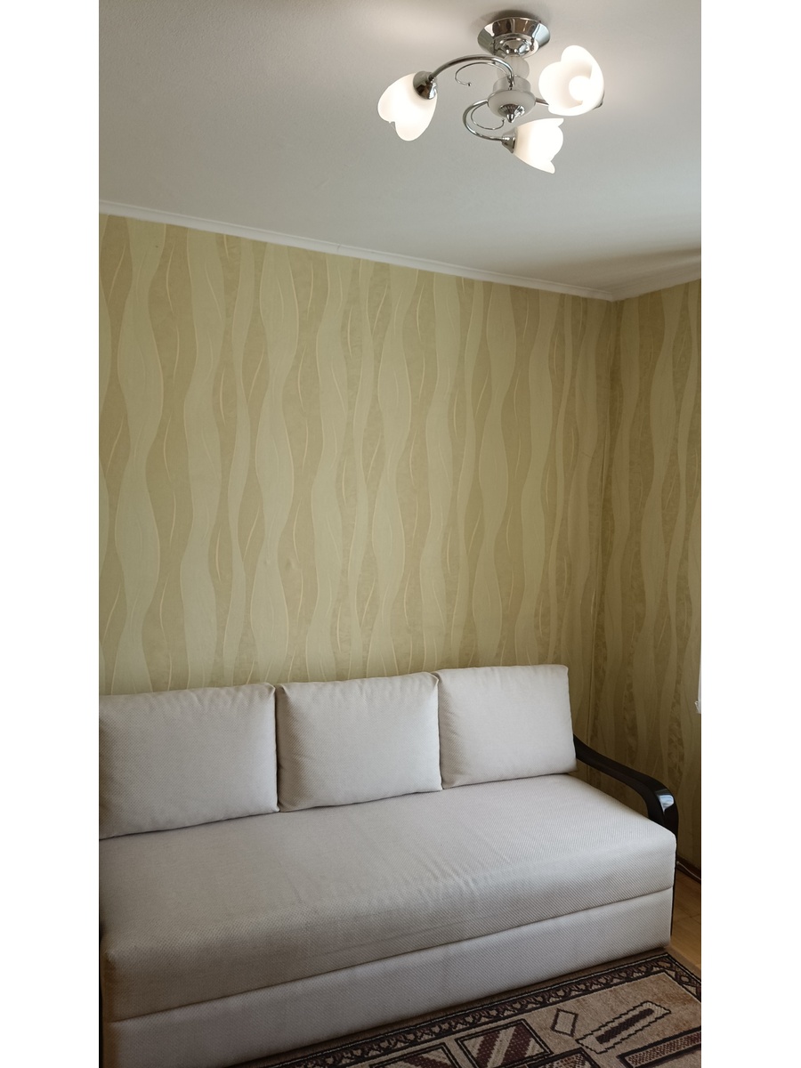 Здається 3кім.квартира Ревуцького 13 М"Харьківська"