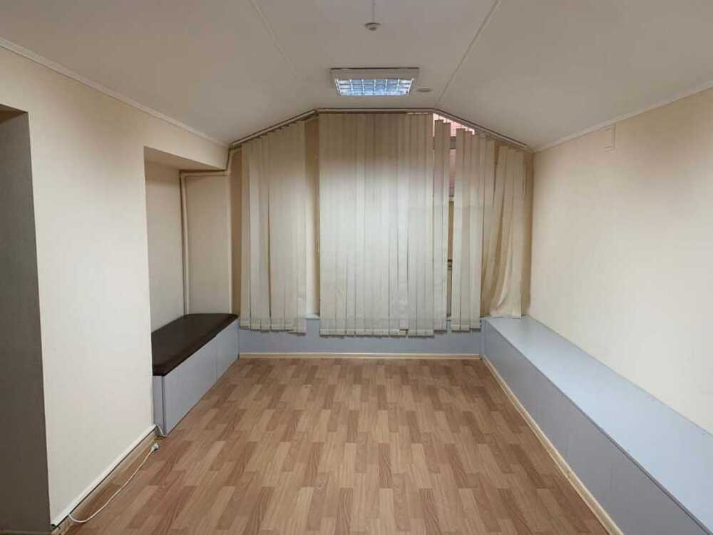 Здам довгостроково  офісне приміщення Київ, Подільський, вул. Сковороди, 7. 