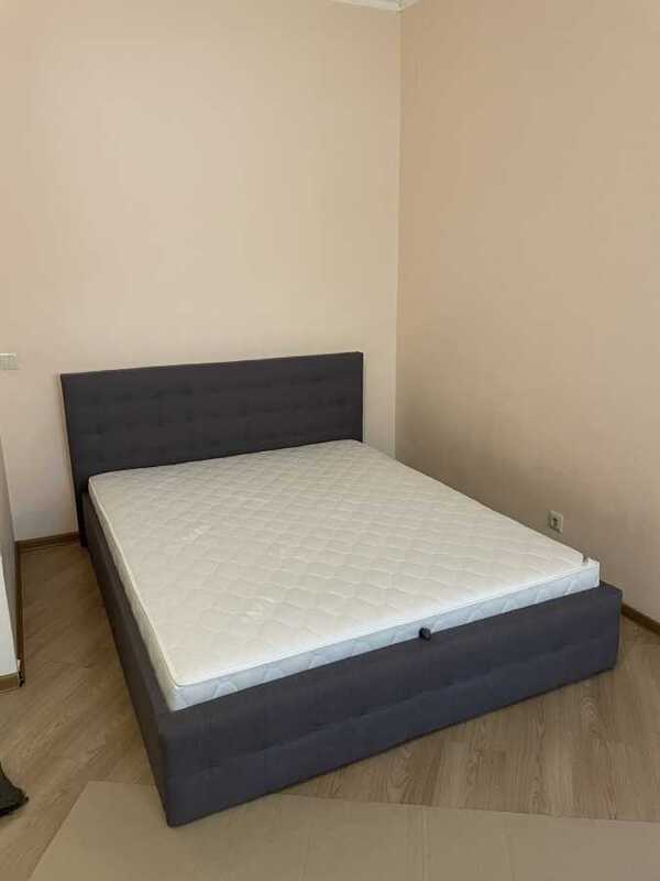 Здам довгостроково 1-к квартиру Київ, Шевченківський, вул. Степана Руданського, 3А. 