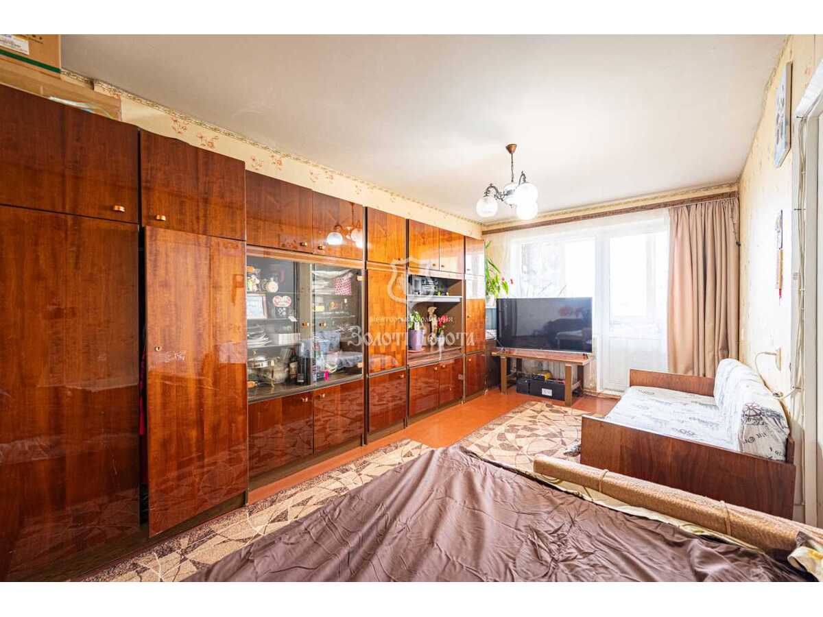 Продам 2-к квартиру Київ, Голосіївський, вул. Лятошинського, 26Б. 