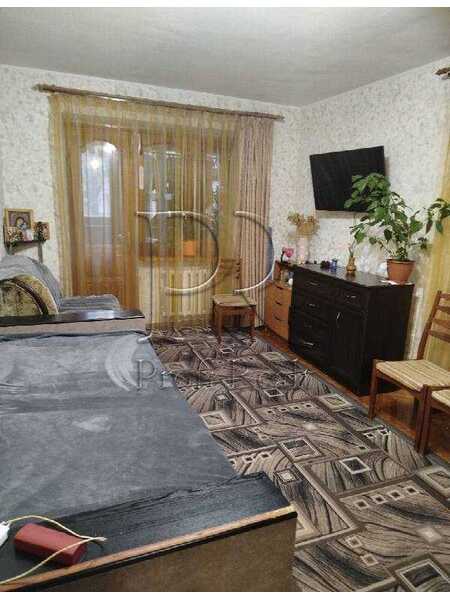 Продам 1-к квартиру Київ, Подільський, вул. Івана Їжакевича, 7/10. 