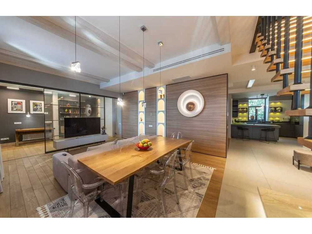 Здам довгостроково 5-к квартиру Київ, Шевченківський, вул. Ярославів Вал, 16. 