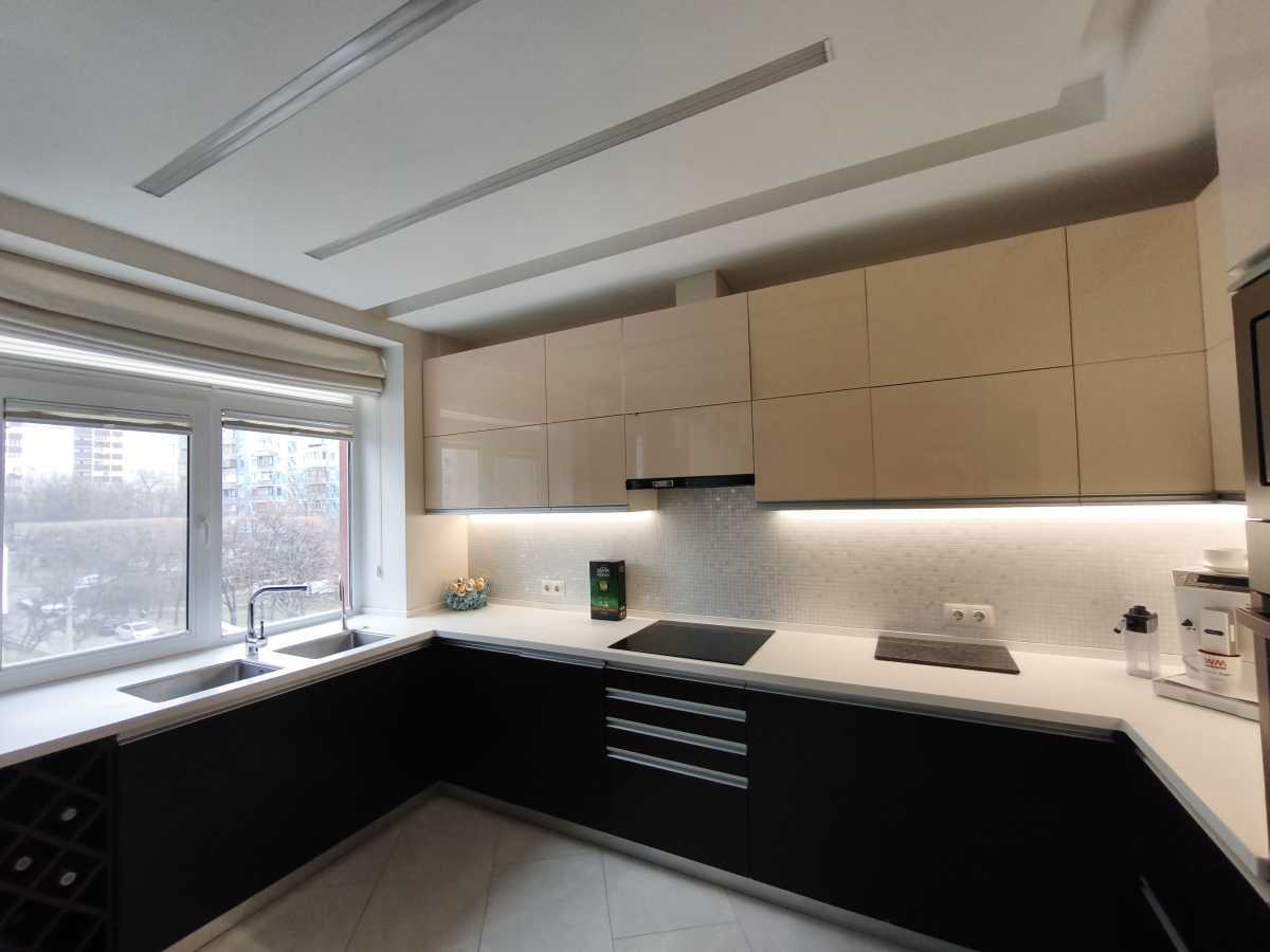 Продам 6-к квартиру Дніпро, Індустріальний, Кобзаря, 2. 