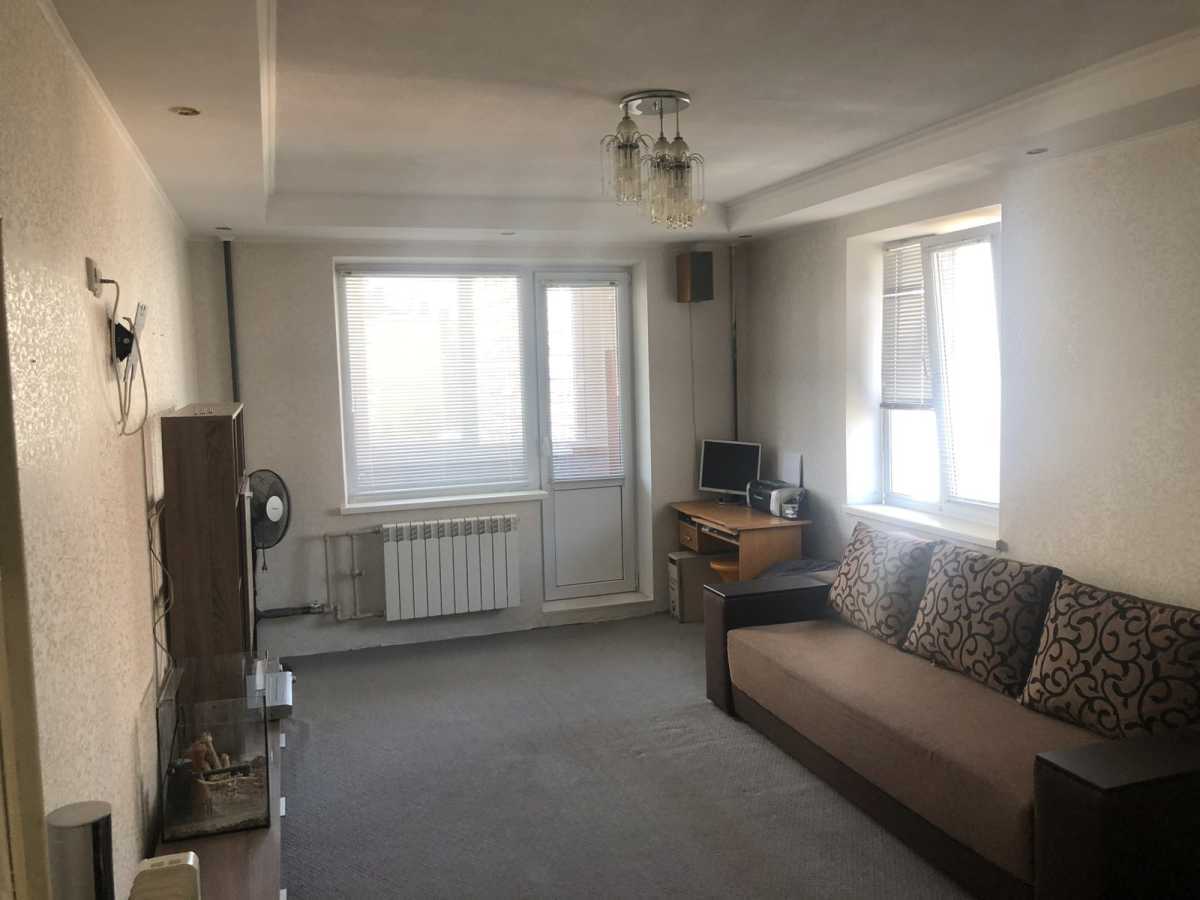 Продам 1-к квартиру Київ, Дарницький, вул. Бориса Гмирі, 9. 