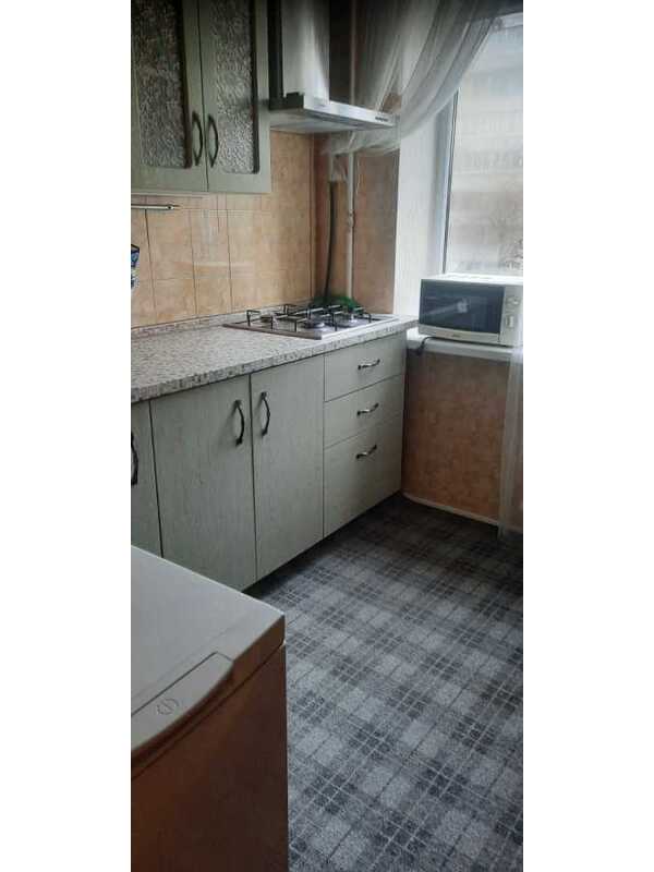 Здам довгостроково 3-к квартиру Київ, Солом`янський, вул. Митрополита Василя Липківського, 13. 