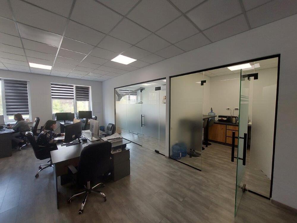 Продаж офісу в БЦ на Глибочицькій 17 (70 м2)