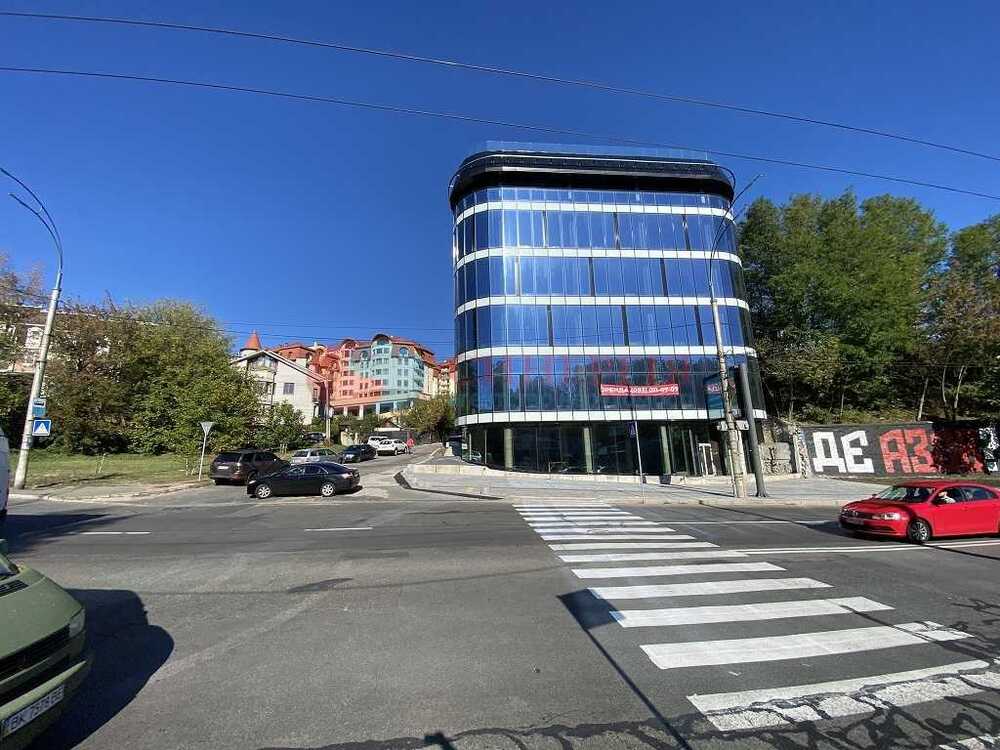 Здам довгостроково  приміщення вільного призначення Київ, Солом`янський, вул. Протасів Яр, 10. 