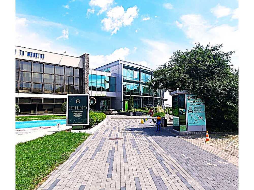 Продам  підземний паркінг Київ, Печерський, алея Героїв Крут, 1. 