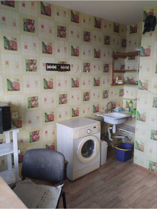 Продам 1-к квартиру Київ, Дніпровський, вул. Макаренка, 1А. 