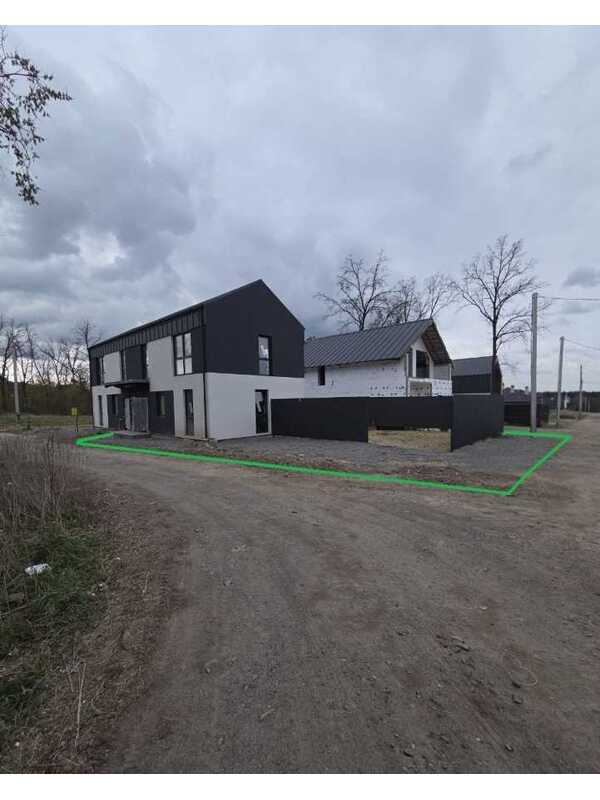 Продам 3-к дім Обухівський, Хотів, Молодіжна, 130. 