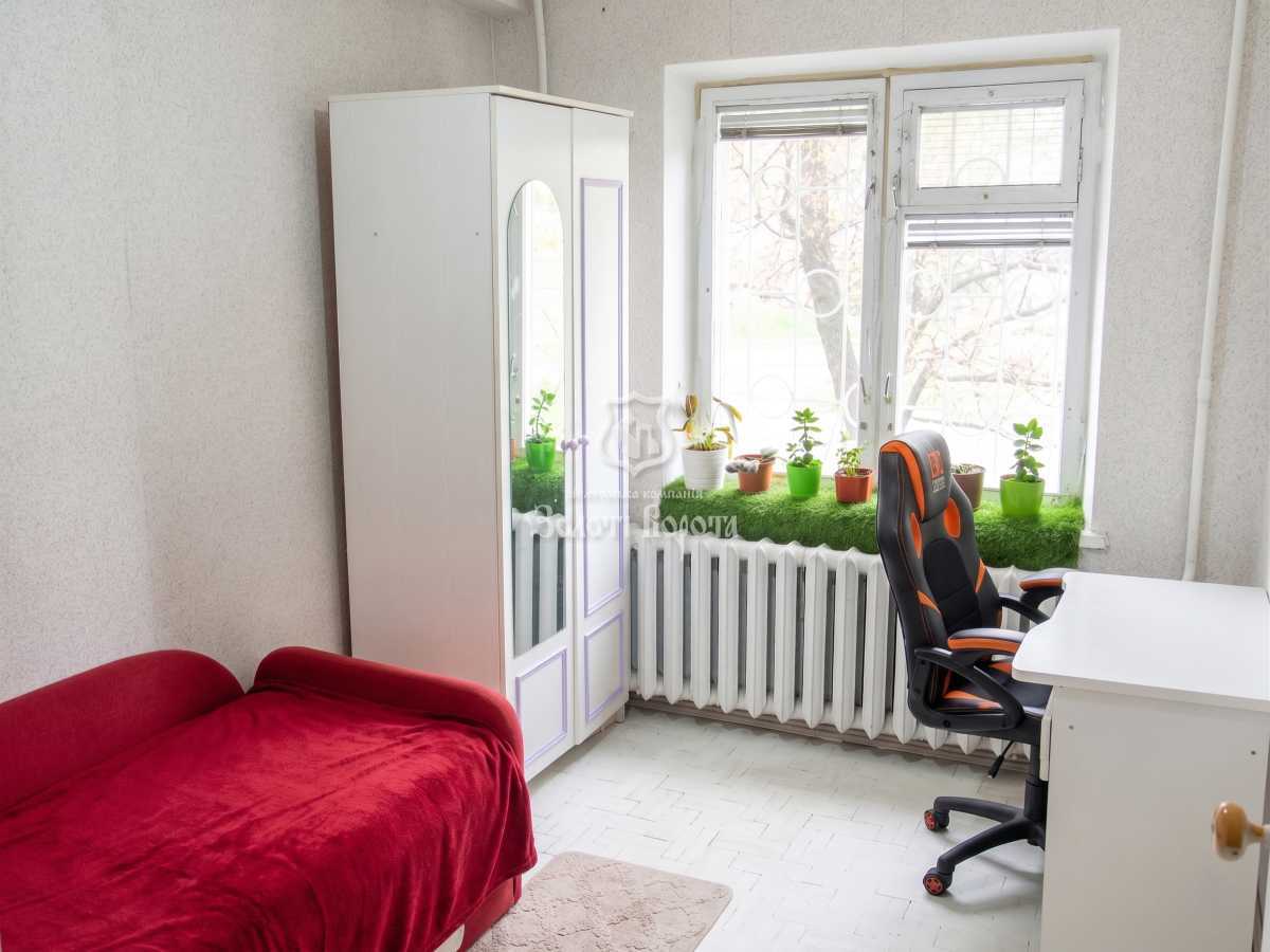 Продам 3-к квартиру Київ, Дніпровський, просп. Соборності, 1а. 