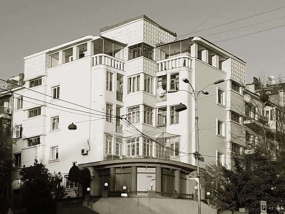 Продам 2-к квартиру Київ, Печерський, вул. Круглоуніверситетська, 2/1. 