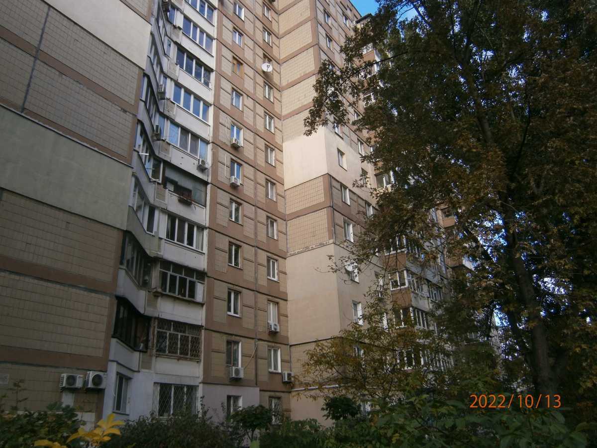 Продам  офісне приміщення Київ, Святошинський, вул. Феодори Пушиної, 8. 