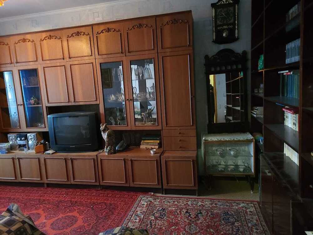 Продам 2-к квартиру Броварський, Бровари, незалежності, 19. 