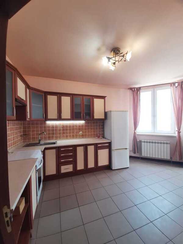 Продам 1-к квартиру Київ, Дарницький, вул. Бориса Гмирі, 6. 