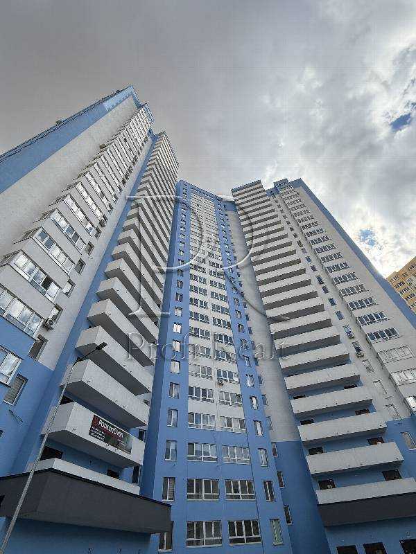 Продам 3-к квартиру Броварський, Бровари, Москаленко вулиця, 55. 