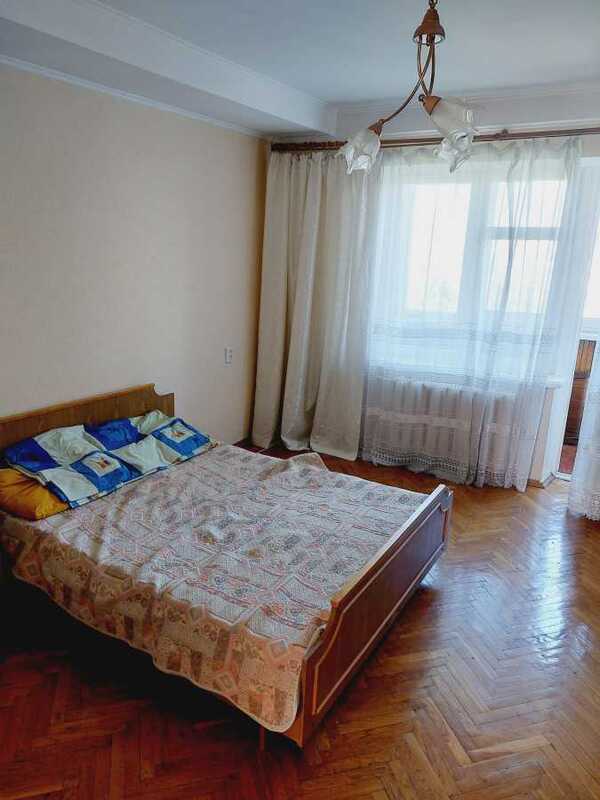 Продам 2-к квартиру Київ, Оболонський, вул. Кирилівська, 146. 