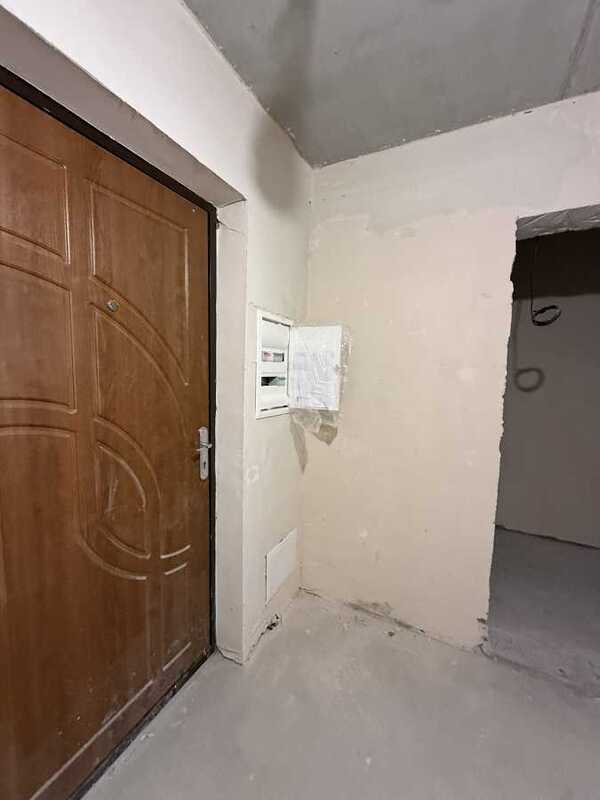 Продам 1-к квартиру Броварський, Бровари, Симоненка, 107А. 
