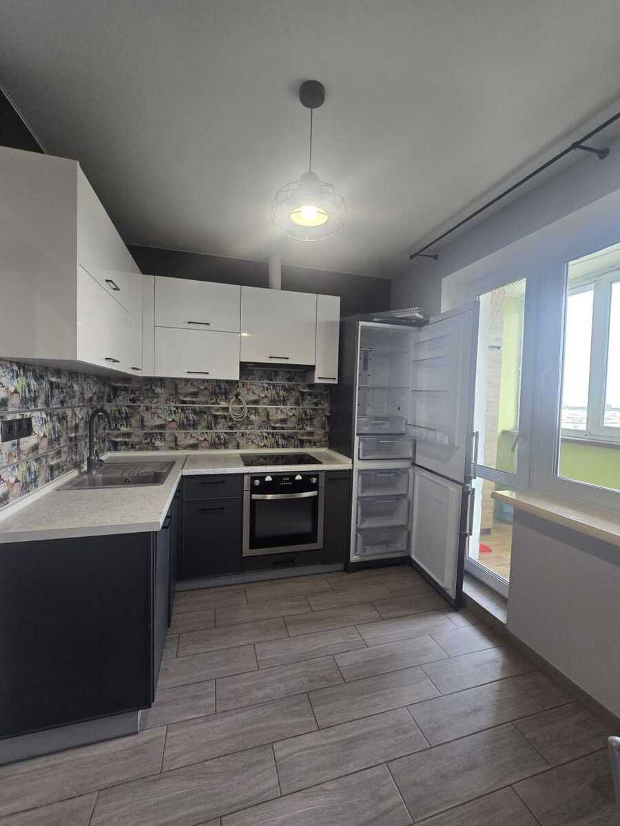 Продам 2-к квартиру Київ, Дарницький, вул. Михайла Драгоманова, 9А. 
